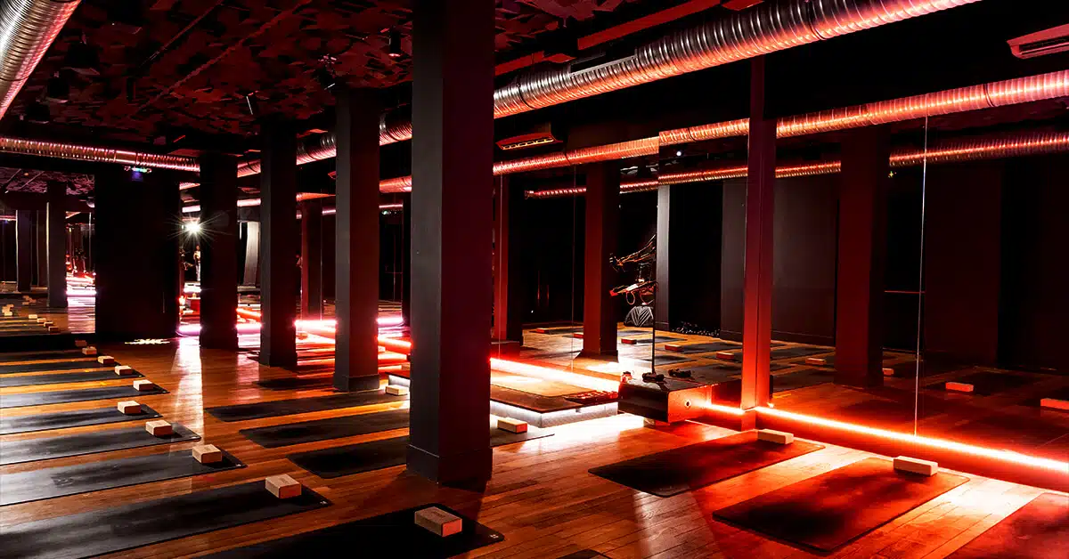 Le studio de yoga POSES à Paris