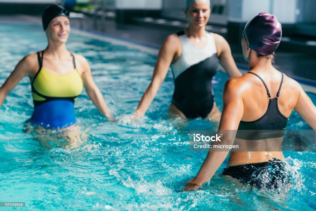 mouvement aquagym : cours